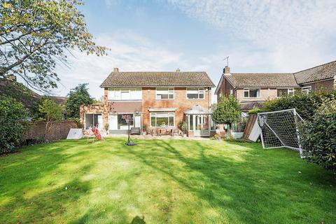 4 bedroom detached house for sale, The Birches, Orpington