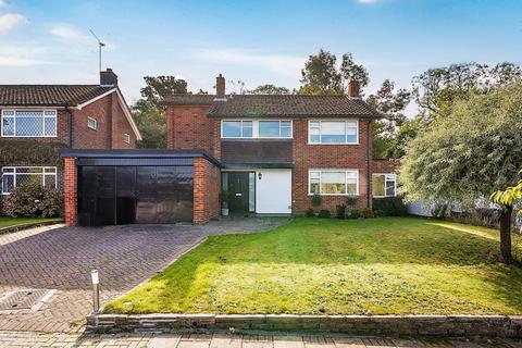 4 bedroom detached house for sale, The Birches, Orpington