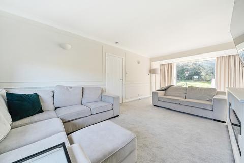 4 The Birches, Orpington, BR6 8NH