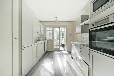 4 The Birches, Orpington, BR6 8NH