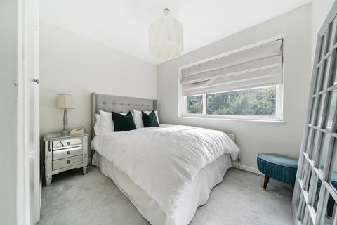 4 The Birches, Orpington, BR6 8NH