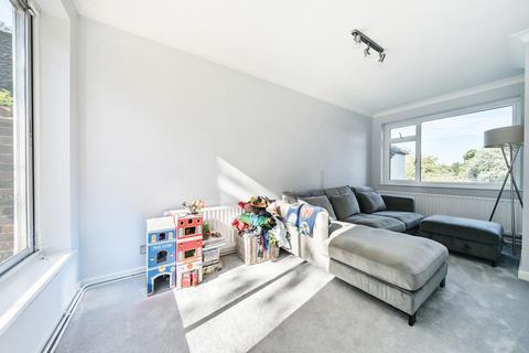 4 The Birches, Orpington, BR6 8NH