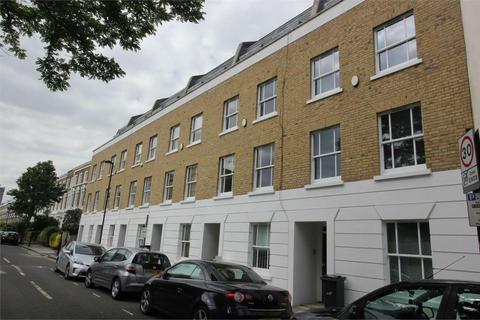 1 bedroom in a house share to rent, Richborne Terrace, Vauxhall SW8