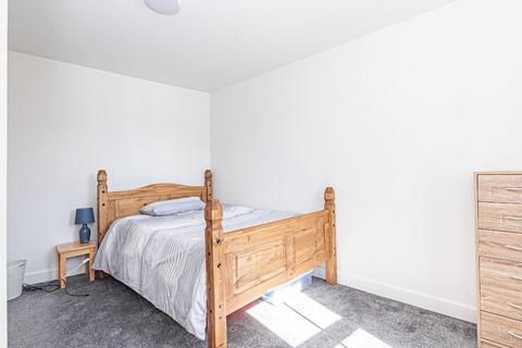 1 bedroom flat for sale, Longfield, Aylesbury Road, Tring