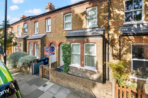 11 Edinburgh Road, London, W7 3JY