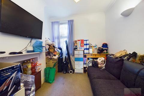 4 bedroom terraced house for sale, Headstone Road, Harrow