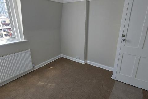 2 bedroom flat to rent, Old Street, London EC1V