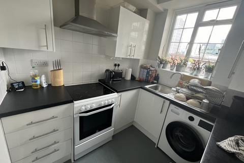 2 bedroom flat to rent, Old Street, London EC1V