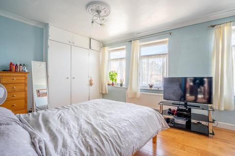 24 Bede Avenue, York, YO30 6ED