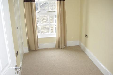 2 bedroom flat to rent, Warwick Street, Rugby, CV21