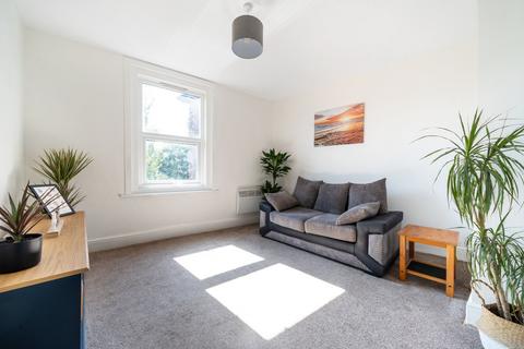 1 bedroom flat for sale, Grove Road South, Hampshire PO5