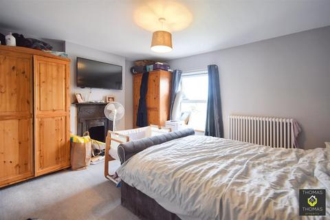 49 Grange Road, Tuffley, Gloucester, GL4 0PU