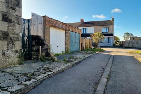 Garage for sale, Somerset Road, Swindon