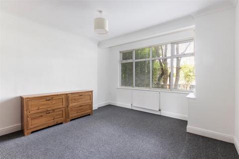 3 bedroom terraced house for sale, Bushey Road, Raynes Park SW20