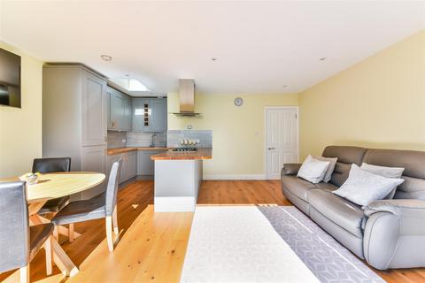 2 bedroom maisonette for sale, Cowper Road, Wimbledon SW19