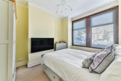 2 bedroom maisonette for sale, Cowper Road, Wimbledon SW19