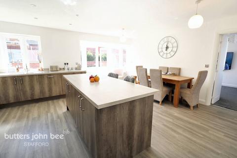 4 bedroom detached house for sale, Tulip Walk, STAFFORD