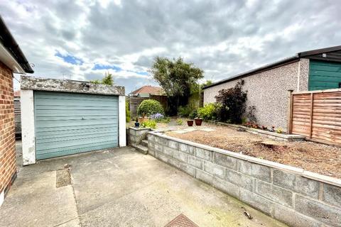 30 Nursery Gardens, York, YO10 3QL