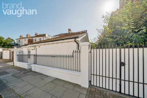 3 bedroom bungalow to rent, Osborne Villas, Hove, East Sussex, BN3