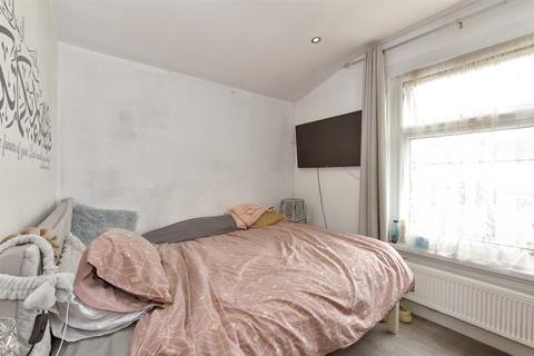 5 bedroom terraced house for sale, Eighth Avenue, London