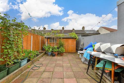 5 bedroom terraced house for sale, Eighth Avenue, London