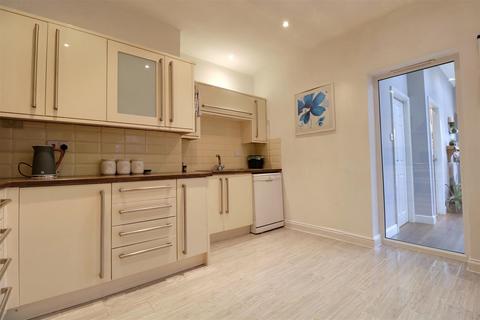 76 Talke Road, Alsager, Stoke-on-trent, ST7 2PW