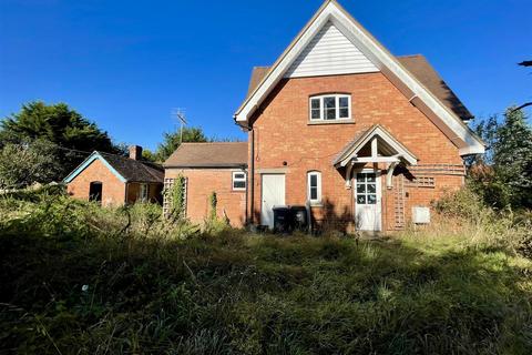 3 bedroom semi-detached house for sale, High Street, Rowde, Devizes