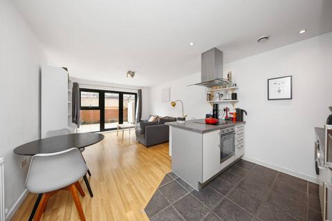 2 bedroom flat for sale, 18 Mostyn Grove, London E3