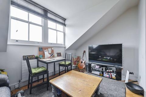 1 bedroom flat for sale, Brondesbury Road, Queen's Park, London, NW6