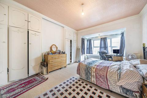 4 bedroom semi-detached house for sale, Hilldown Road, Streatham Common, London, SW16