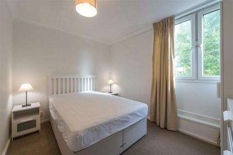 4 bedroom flat to rent, Thomas Baines Road, London SW11