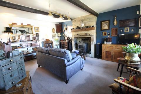 16 Hebden Road, Haworth, Keighley, BD22 8RQ