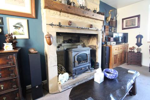 16 Hebden Road, Haworth, Keighley, BD22 8RQ
