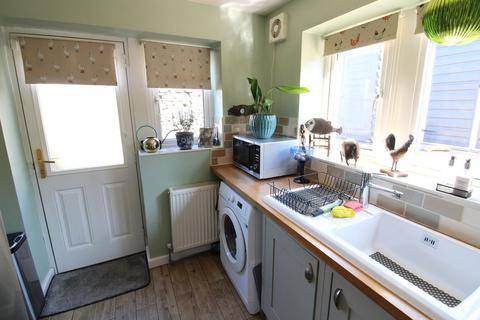 16 Hebden Road, Haworth, Keighley, BD22 8RQ