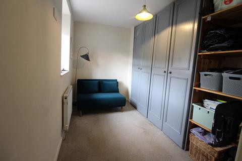 16 Hebden Road, Haworth, Keighley, BD22 8RQ