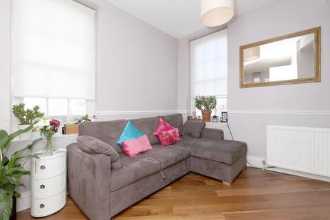 1 bedroom flat to rent, Stoke Newington Church Street, London N16