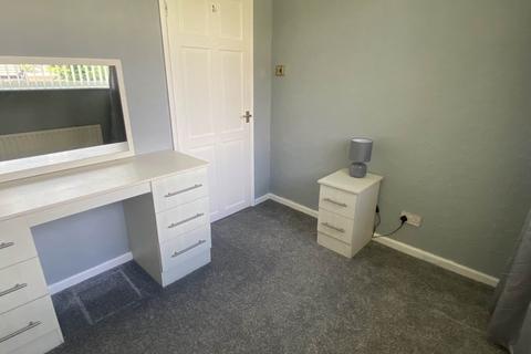 1 Victoria Way, Royton, Oldham, OL2 5SB