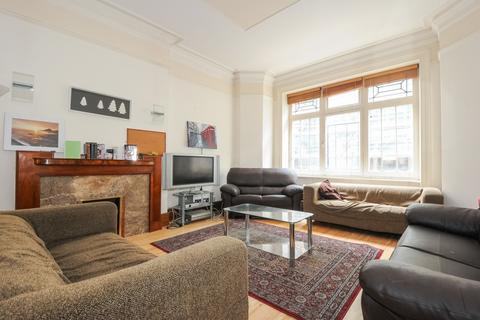 5 bedroom flat to rent, Cabbell Street London NW1