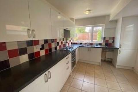 3 bedroom semi-detached house to rent, Tolman Drive, Tamworth, Staffordshire