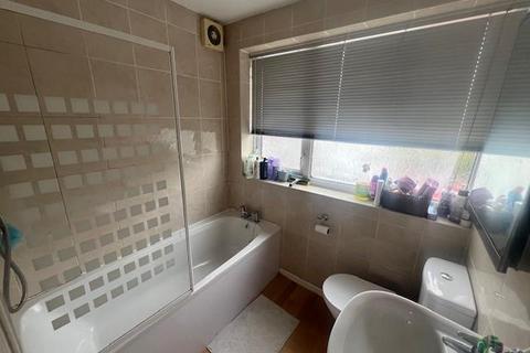 3 bedroom semi-detached house to rent, Tolman Drive, Tamworth, Staffordshire