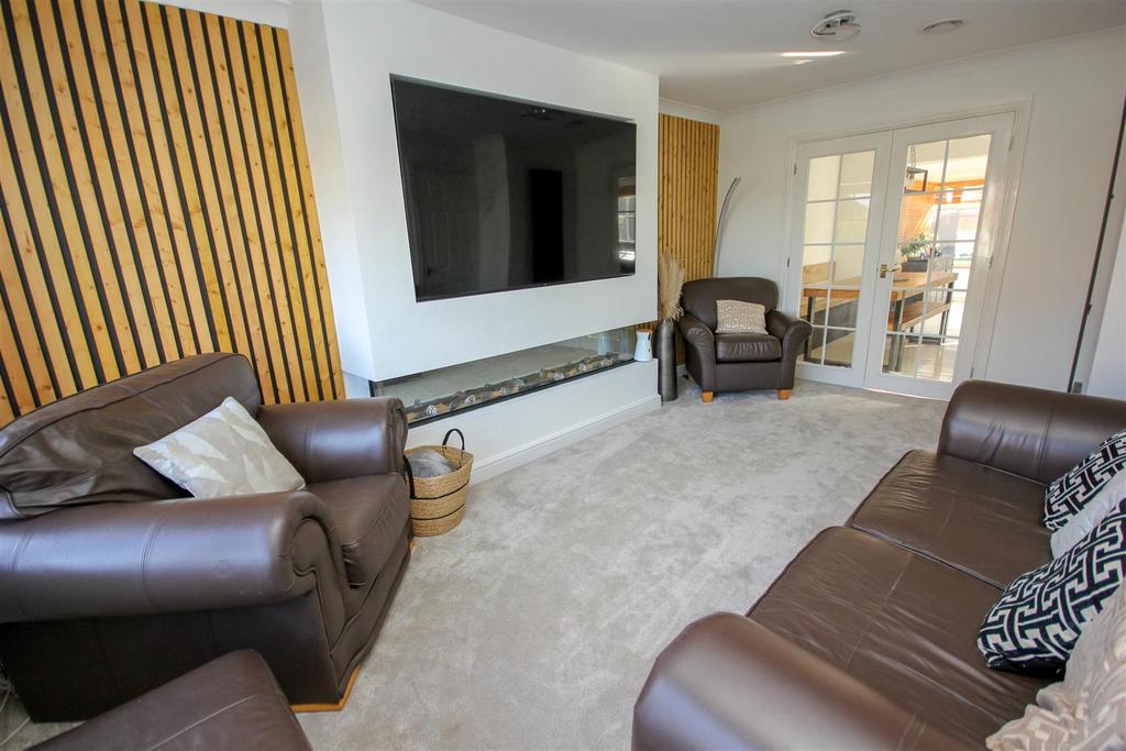 Lounge..jpg
