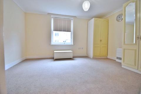 1 bedroom apartment for sale, Northampton Avenue, Slough, Berkshire, SL1