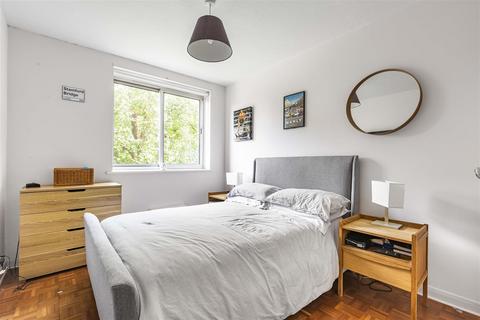 1 bedroom flat for sale, Lane End, West Hill, Putney, SW15