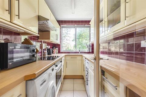 1 bedroom flat for sale, Lane End, West Hill, Putney, SW15