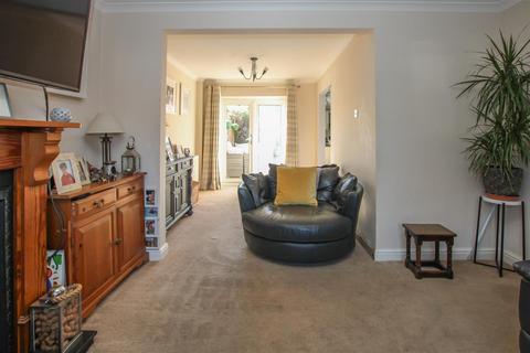 3 bedroom semi-detached house for sale, Cadogan Avenue, West Horndon, Brentwood