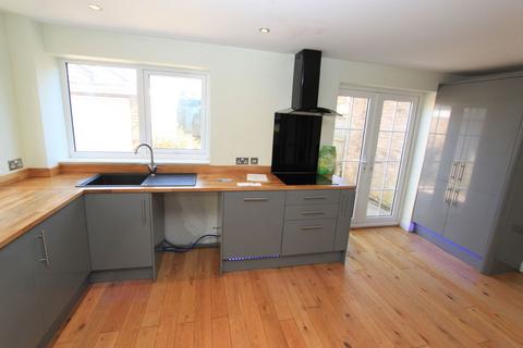 3 bedroom detached house to rent, Netton Close, Plymouth PL9