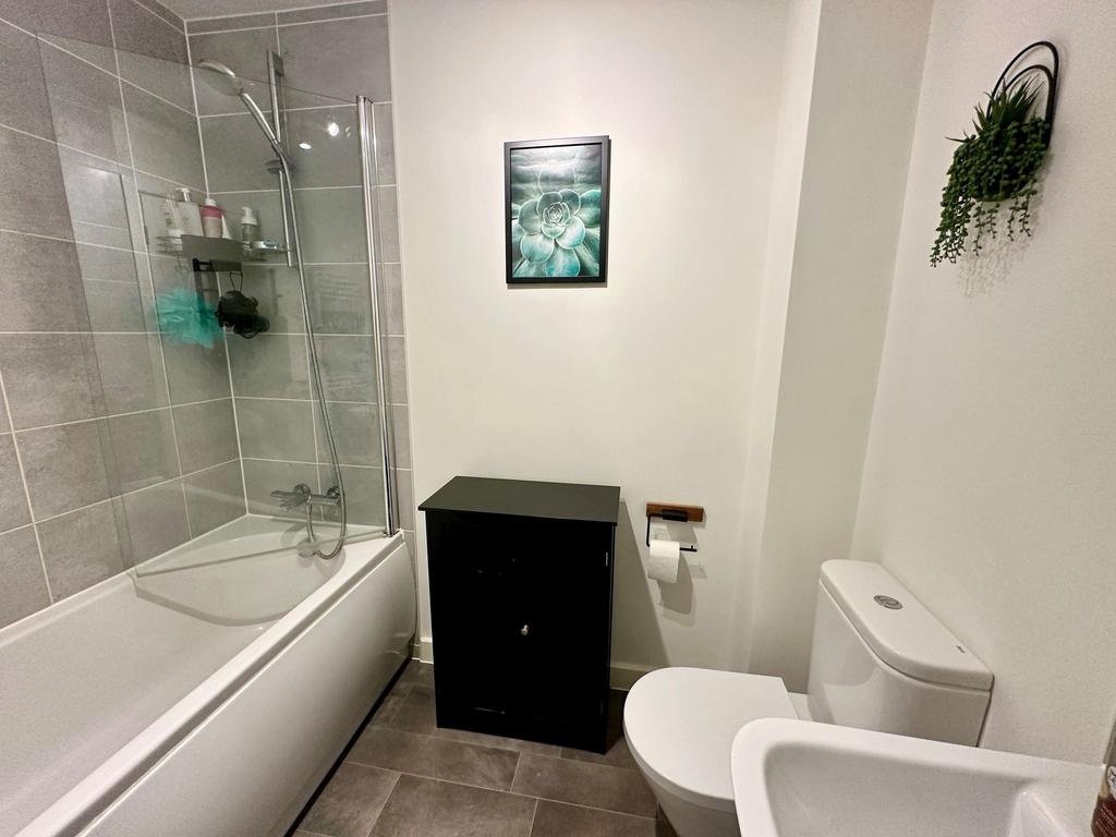 Bathroom and downstairs w/c