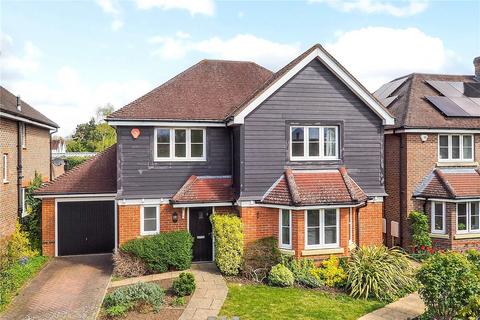 4 bedroom detached house for sale, Piggott Place, Petersfield, Petersfield, Hampshire, GU31