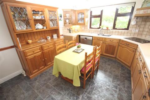 4 bedroom detached house for sale, Llys Y Dderwen, Betws Yn Rhos, Abergele