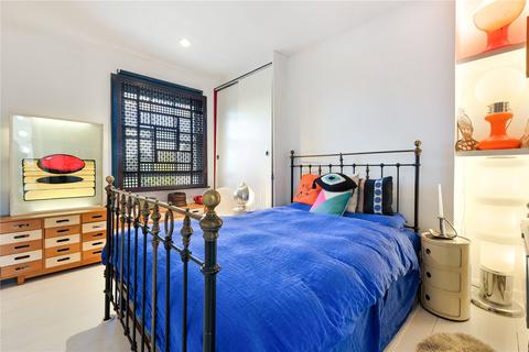 Flat B, 111 Mortimer Road, London, N1 4JY